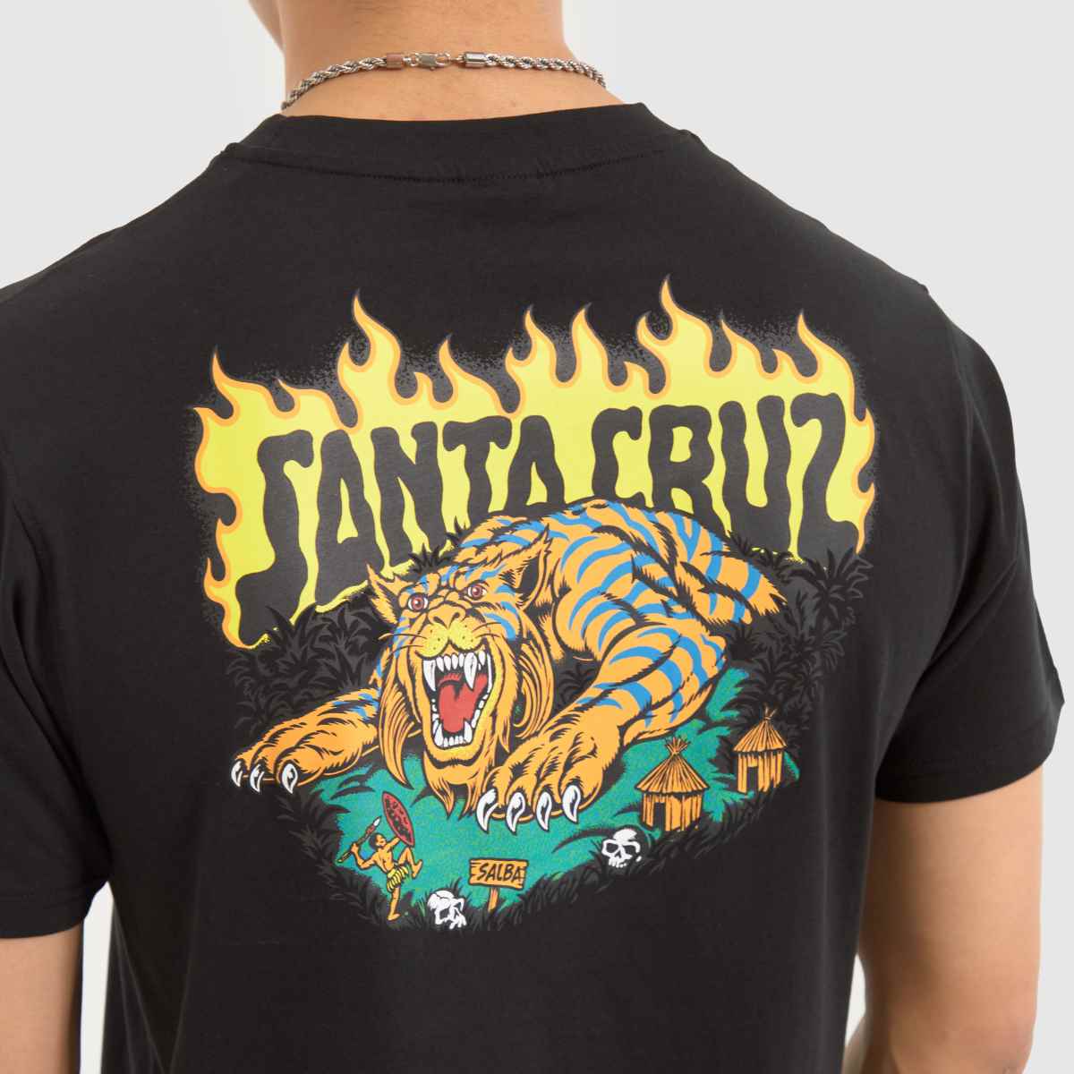 Santa Cruz – Svart t-shirt med tigermotiv och mönster