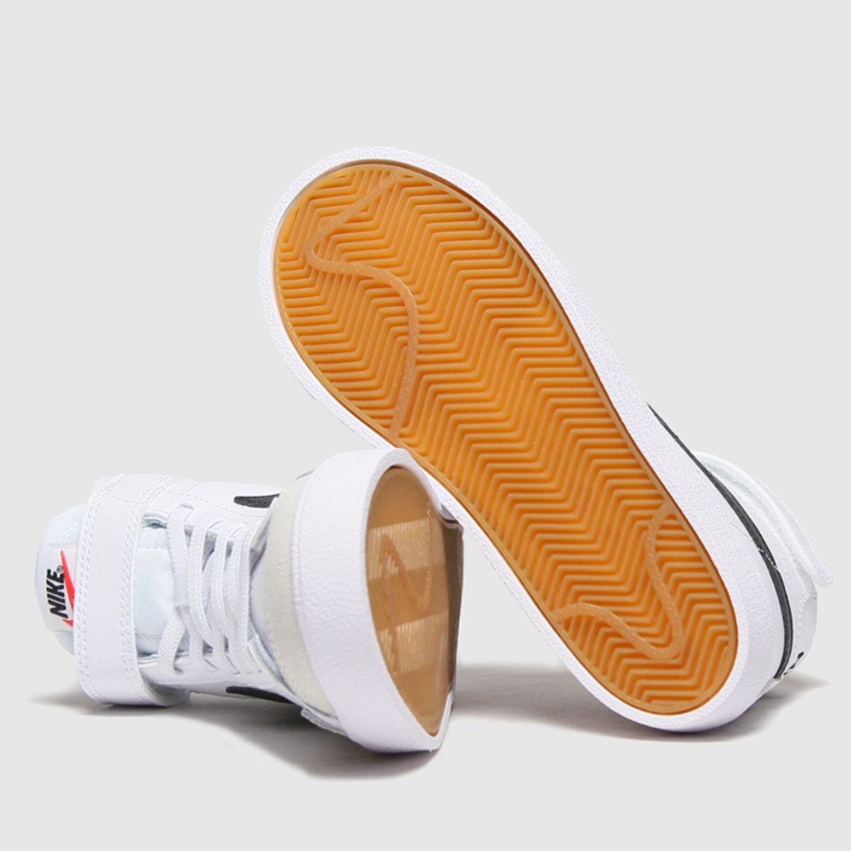 Nike vita och svarta blazer mid 77 juniorsneakers
