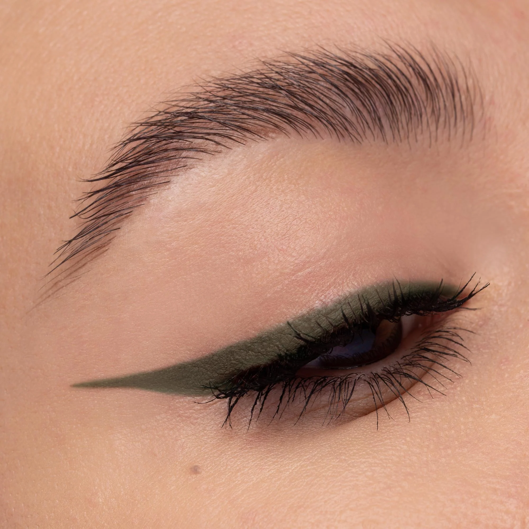 Lápiz de ojos, delineador de ojos y sombra de ojos en crema Cupid's Arrow Longwear Stylo