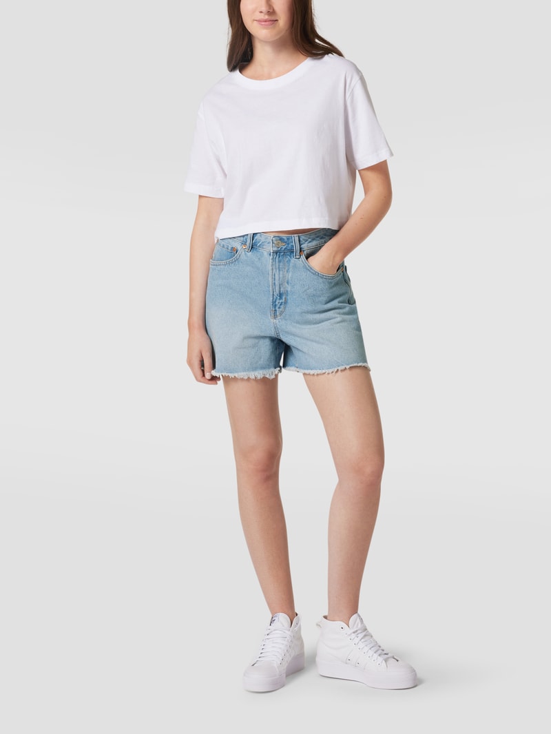 Jeansshorts mit Label-Patch in jeans