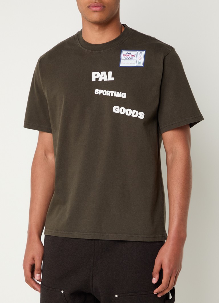 PAL Sporting Goods „There Will Be Light“-T-Shirt mit Logo und Rückendruck