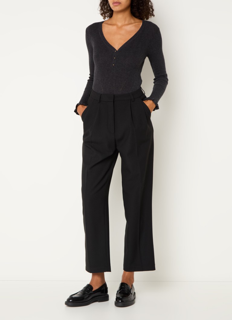 Top Sessùn Este in pregiata maglia di misto cashmere con motivo traforato.