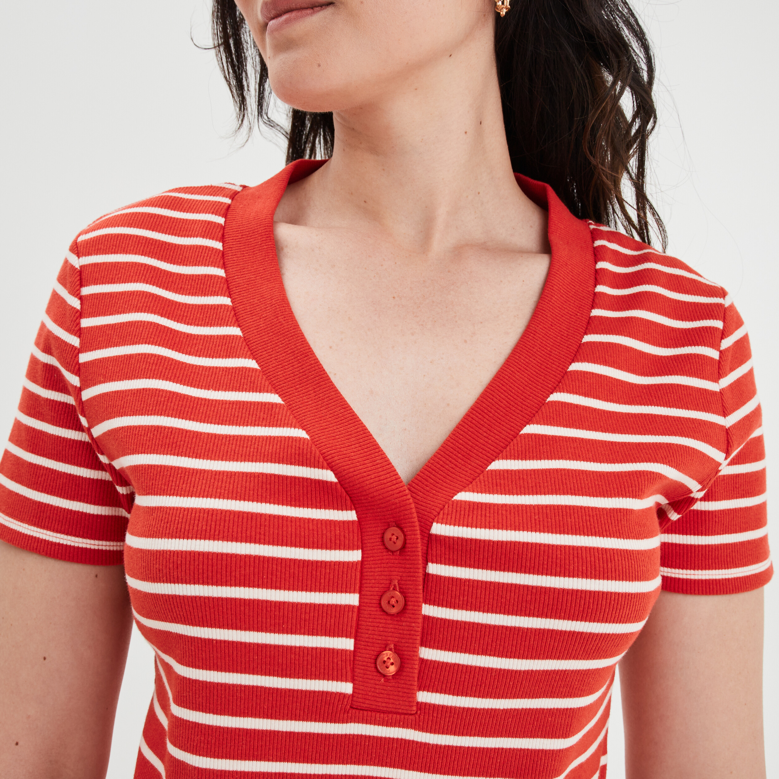 T-shirt côtelé col tunisien rouge femme | La Halle