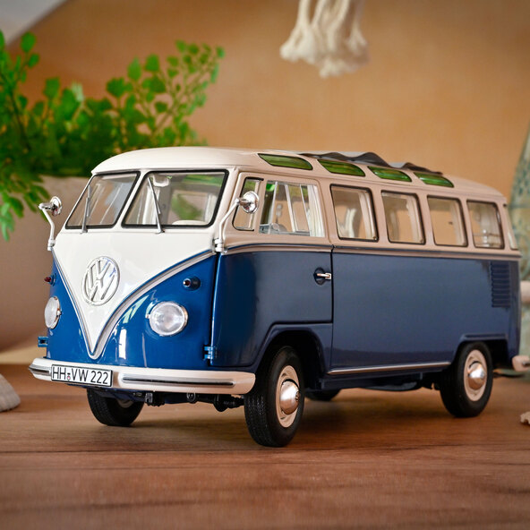 Modellauto VW T1b Samba (1:18)