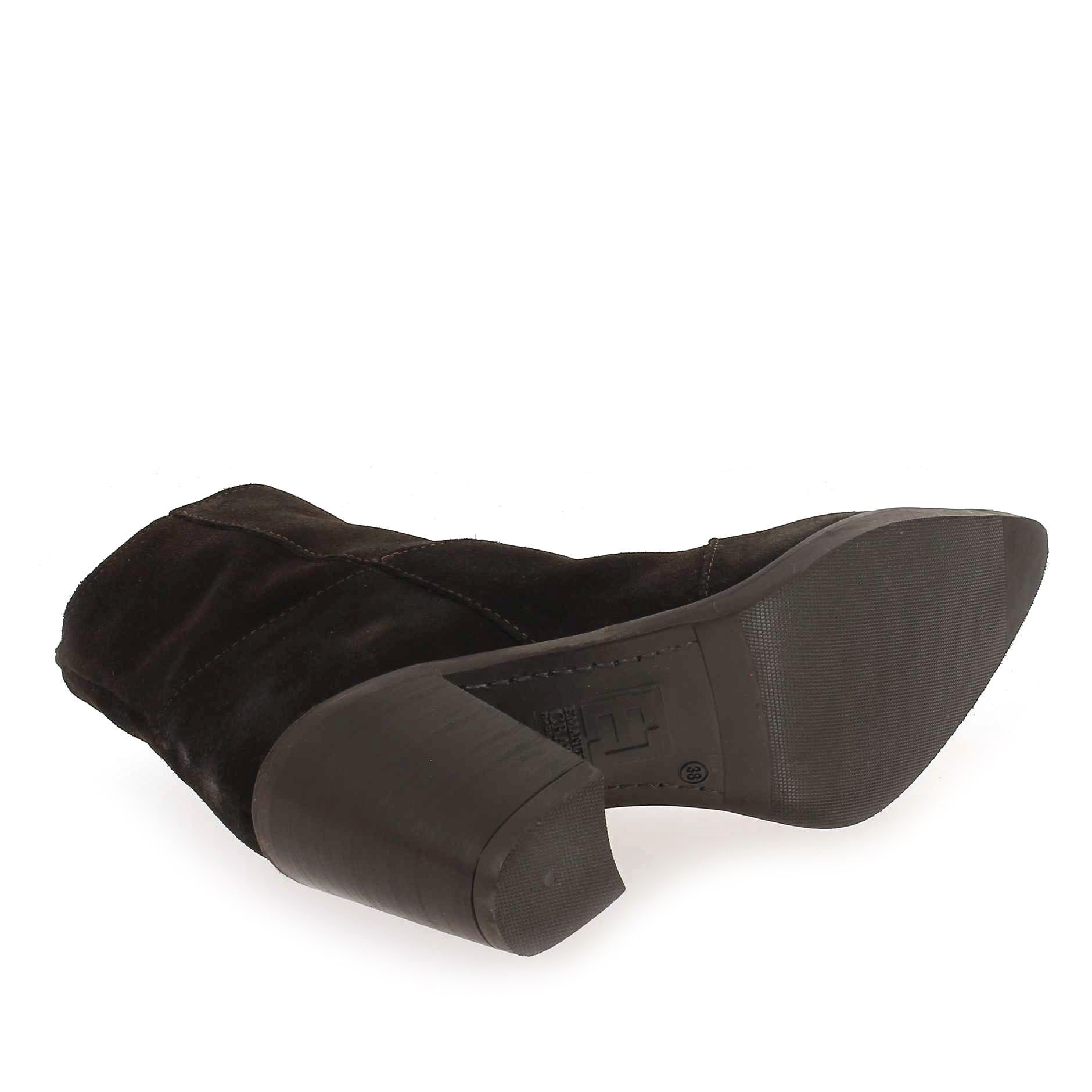 Emanuele Crasto   5031 - Chocolat
