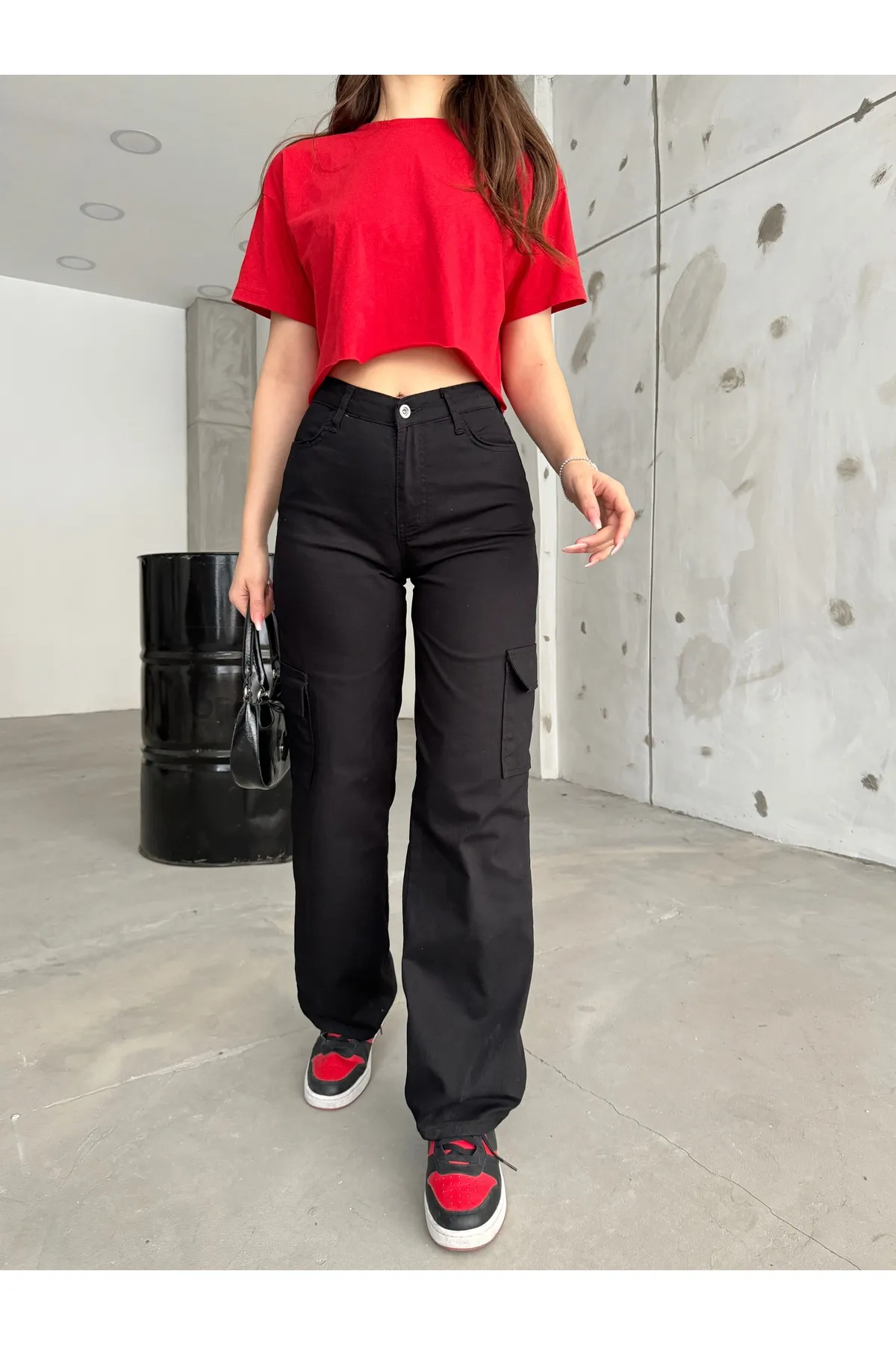BİKELİFE  Gerade geschnittene Lycra-Cargohose mit weitem Bein und hoher Taille