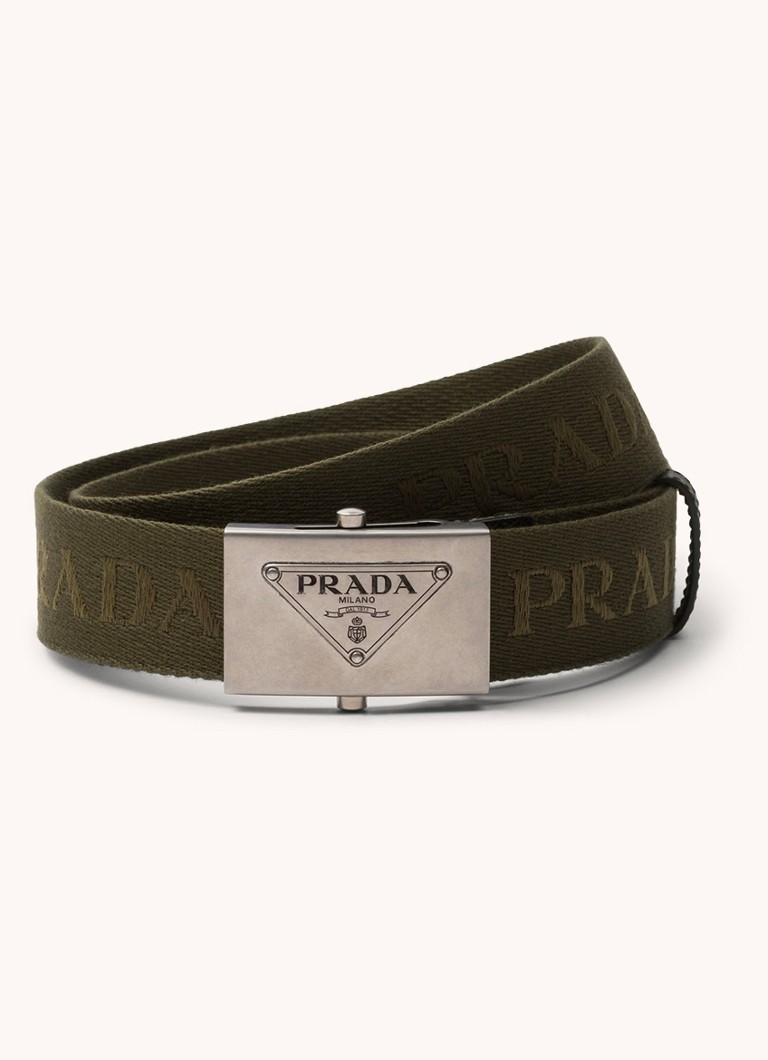 Prada-vyö nahkayksityiskohdilla