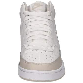 Nike Court Vision Mid Sneaker in weiß