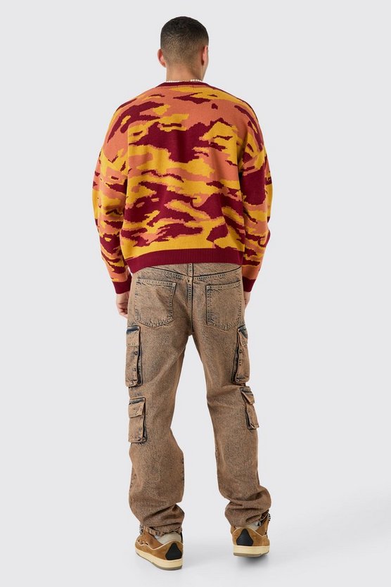 Kastiger Oversize Pullover mit abstraktem Print