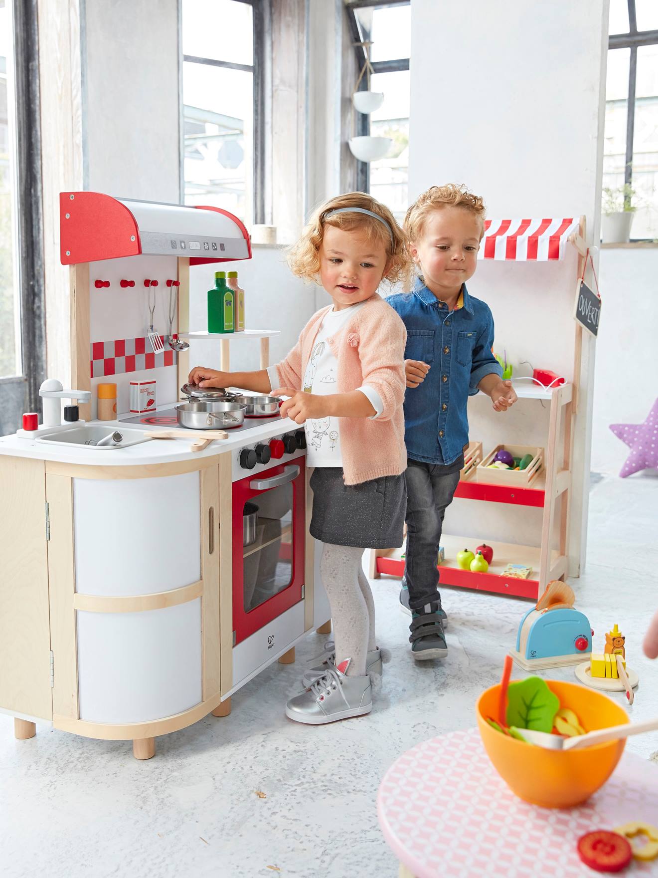 Grande cuisinette en bois HAPE multicolore