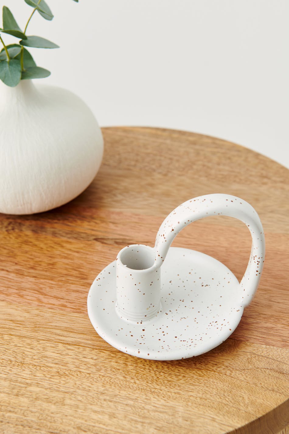 Ceramic candle holder