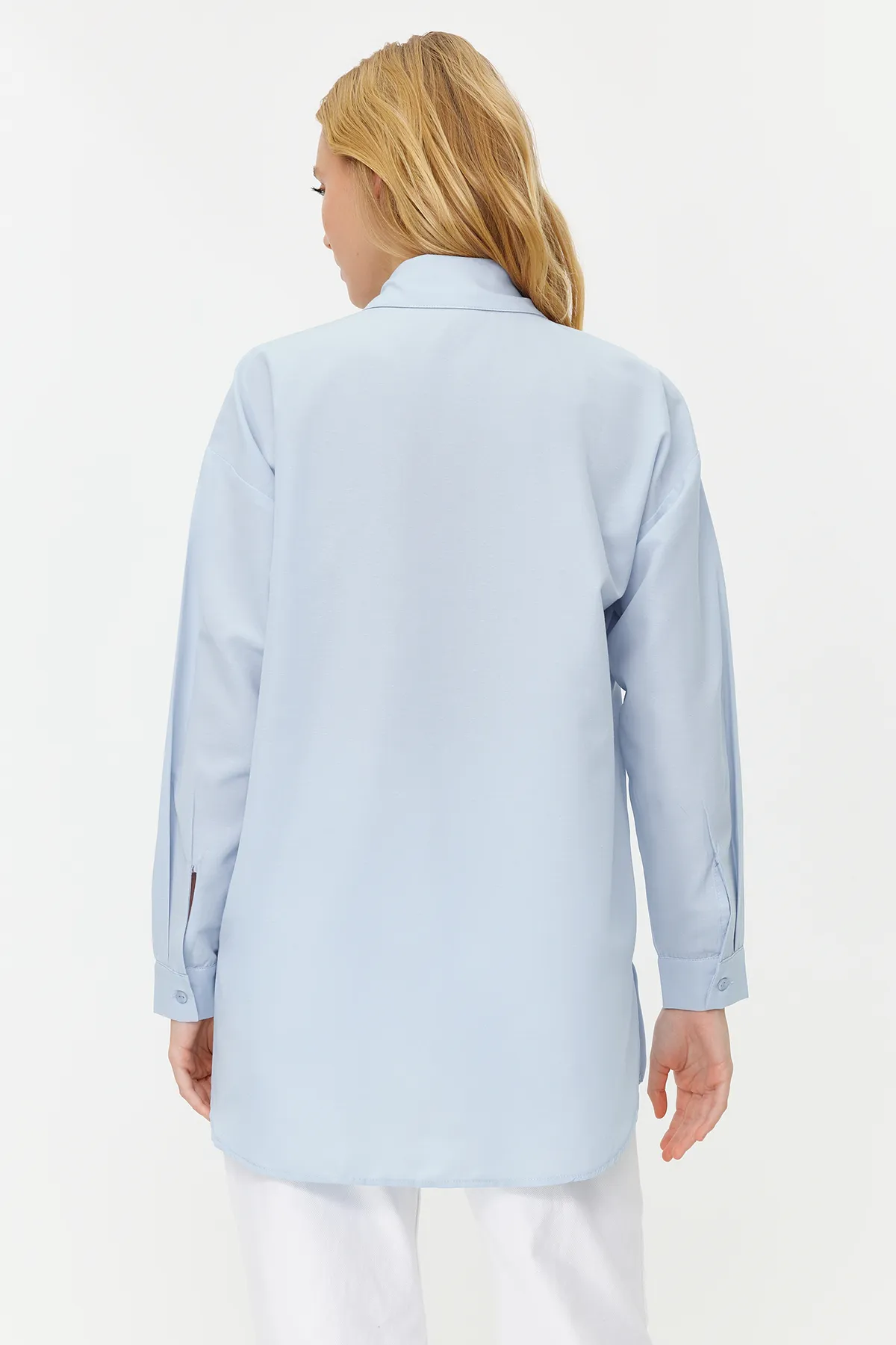 Trendyol Modest  Blaues, perlmuttfarbenes, gewebtes Baumwollhemd TCTSS24TG00032