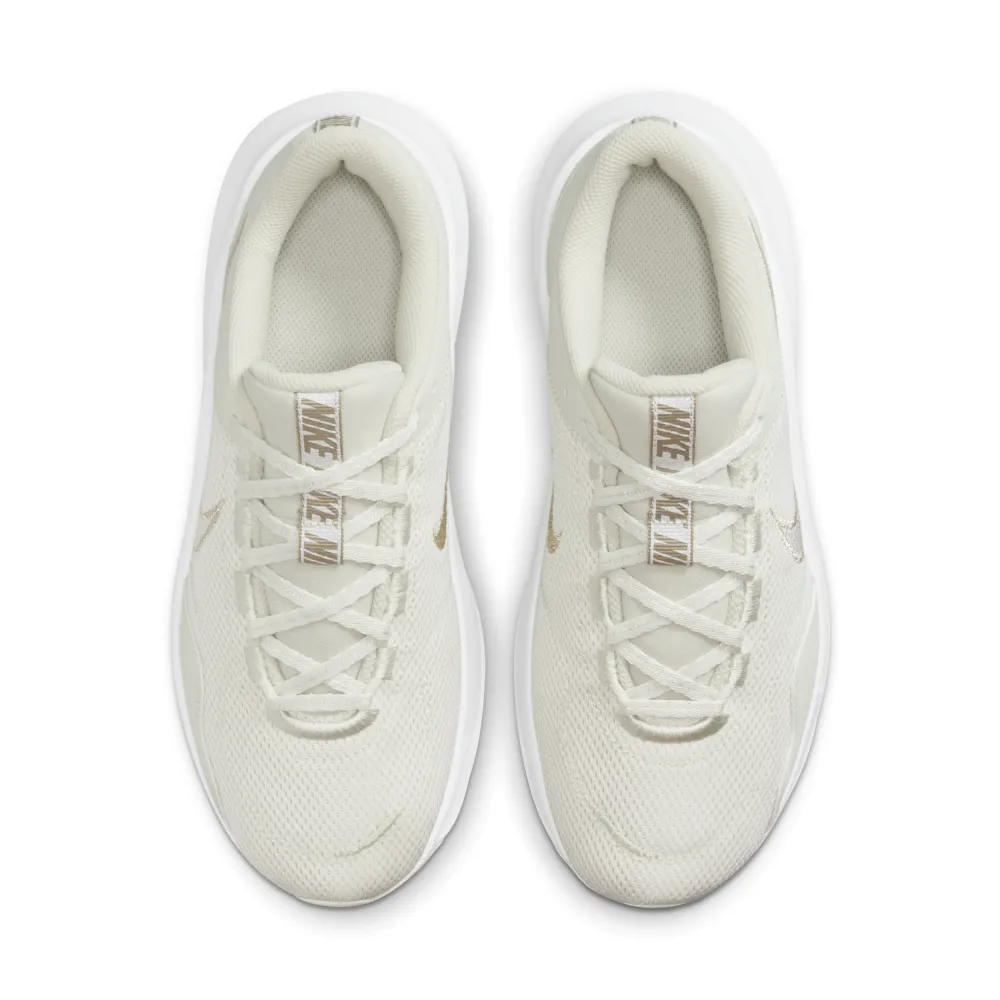 Nike Legend Essential 3 NN Premium Workout FJ1565-001 / grün