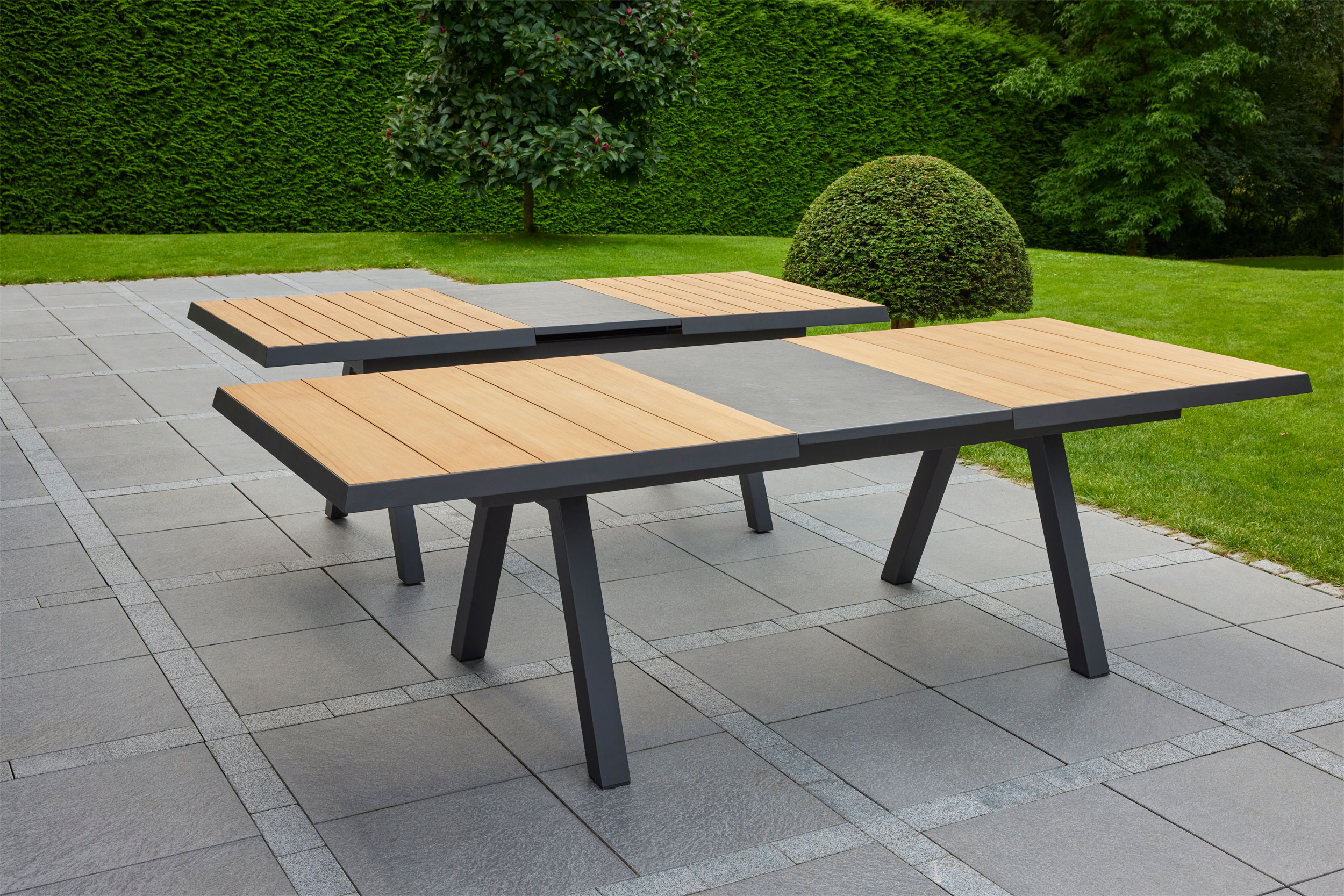 OUTDOORAusziehtisch Keramik/Teak
