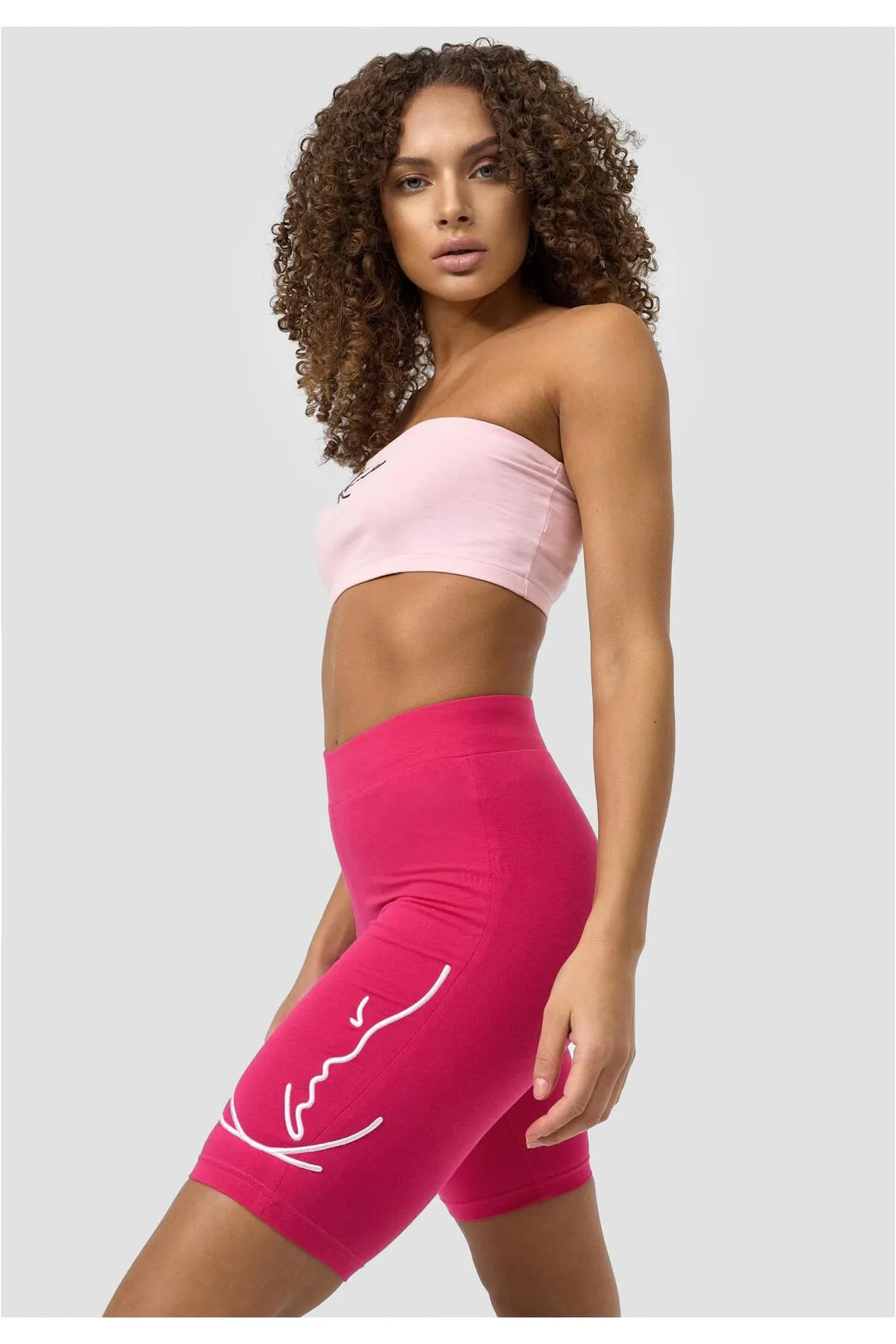 KARL KANI  Kurze Sporthose - Rosa - Mittlerer Bund