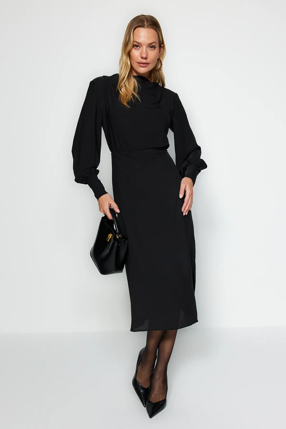 Trendyol Collection  Schwarzes gewebtes Midikleid mit Schlitz TWOAW24EL00851