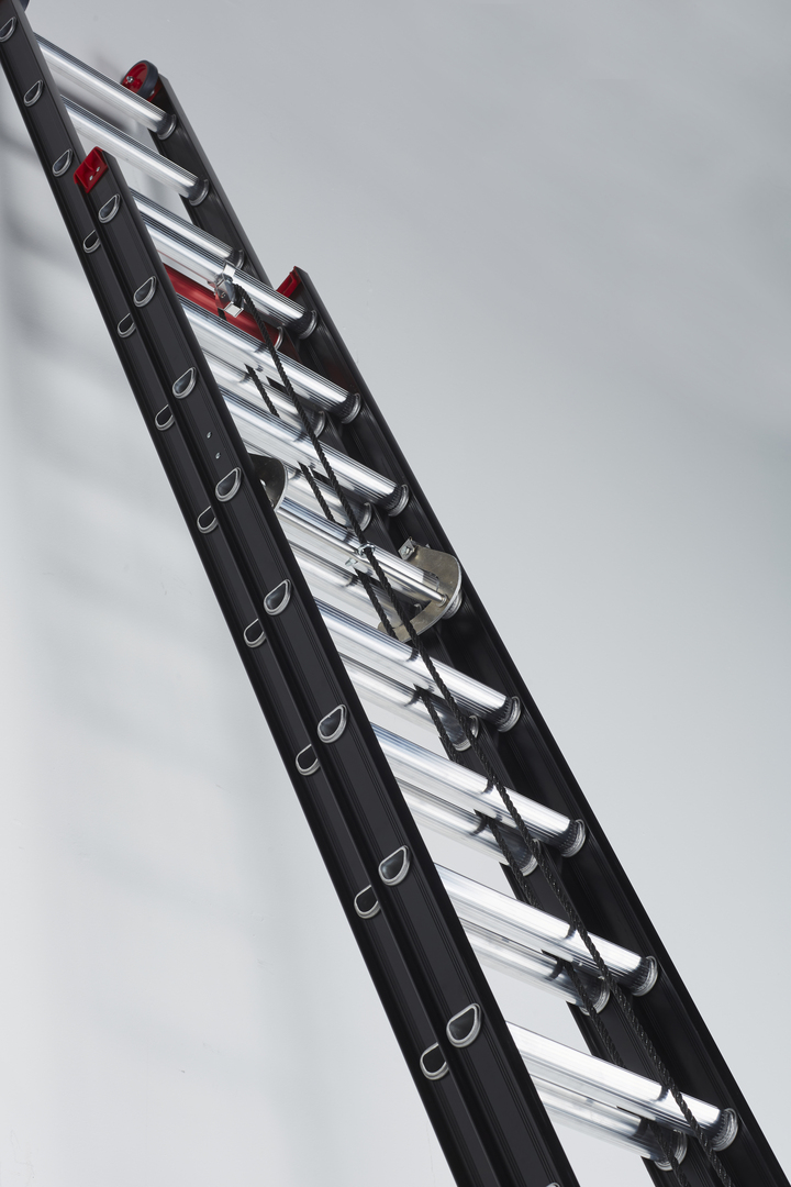 Escalera extensible de 2 secciones Altrex 124818 ZS2090 Mounter, 2x18 peldaños