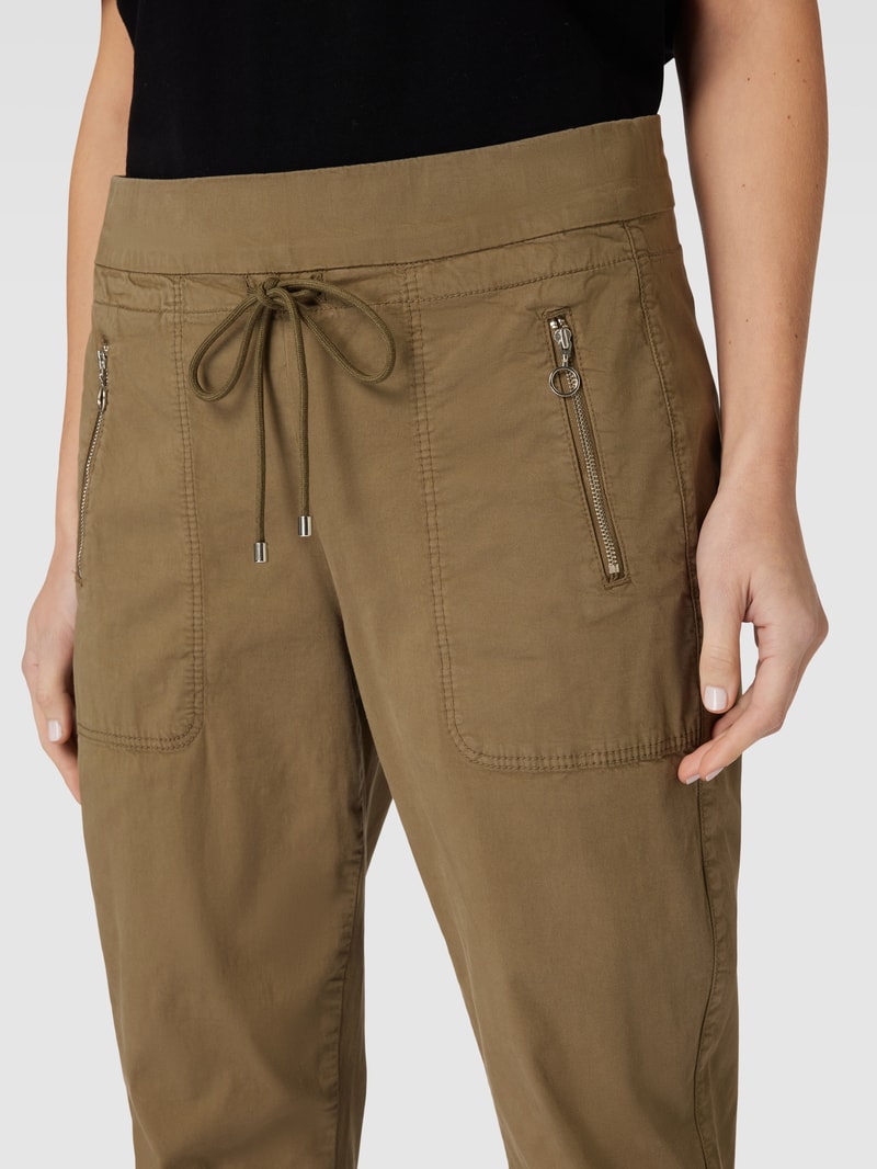 Hose mit Zierhnähten Modell 'EASY' in olivgrün