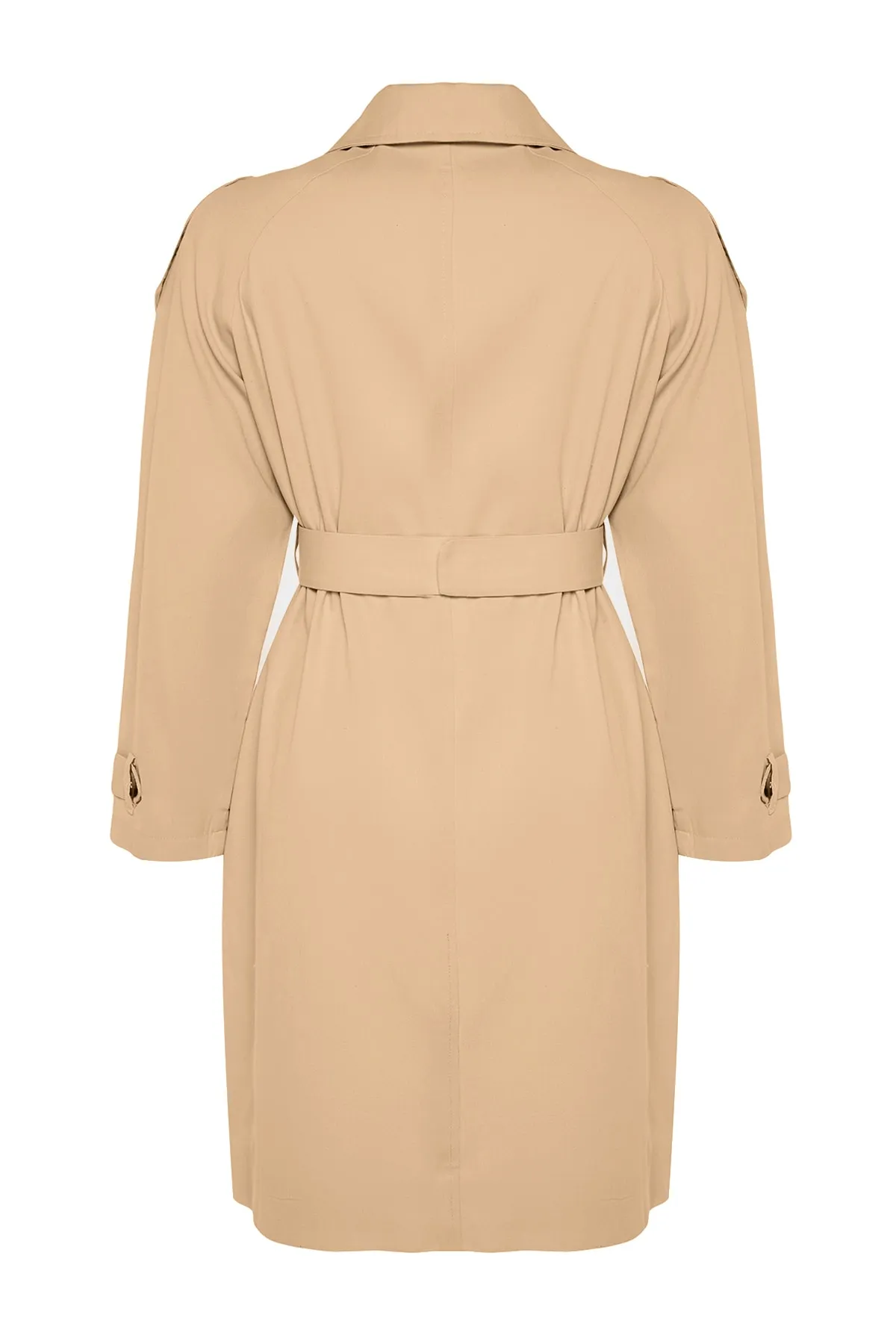 Trendyol Curve  Hellkhakifarbener Gabardine-Trenchcoat mit Gürtel TBBAW24BM00002