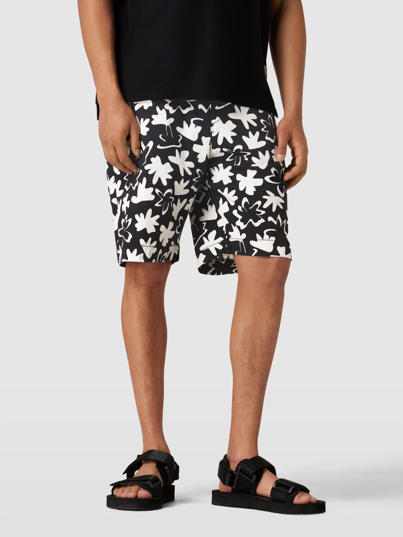 Shorts mit Allover-Muster in schwarz