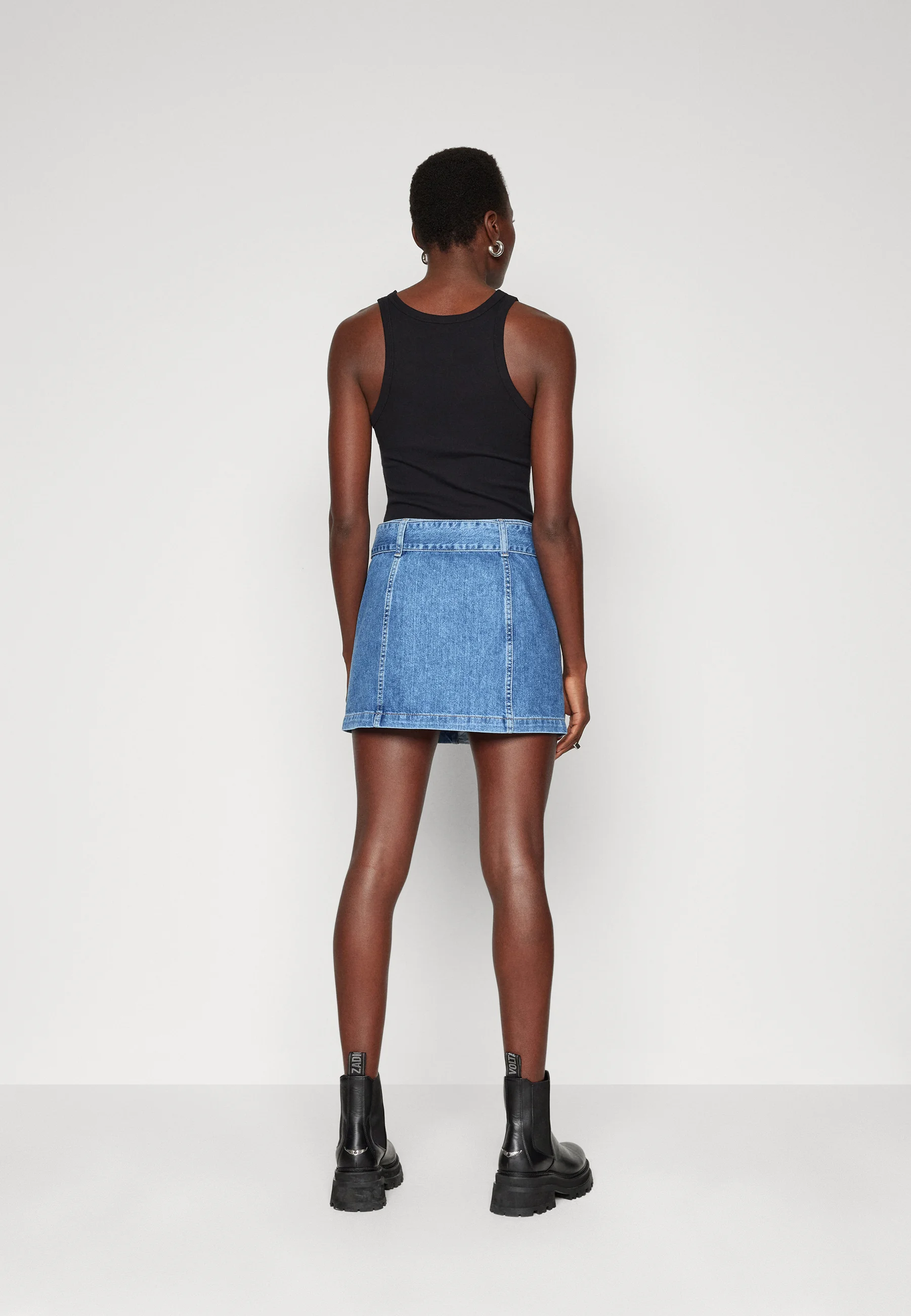 Tommy Jeans FALDA CON CREMALLERA Y CINTURÓN - Minifalda