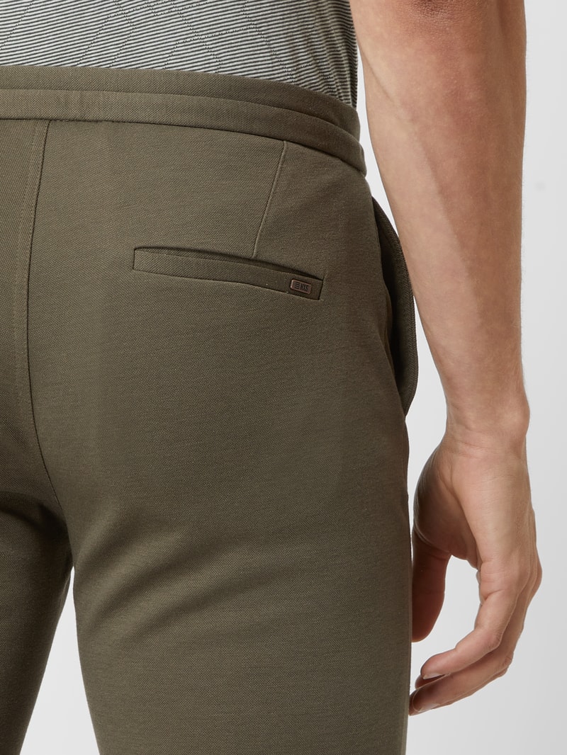 Shorts aus Piqué in olivgrün