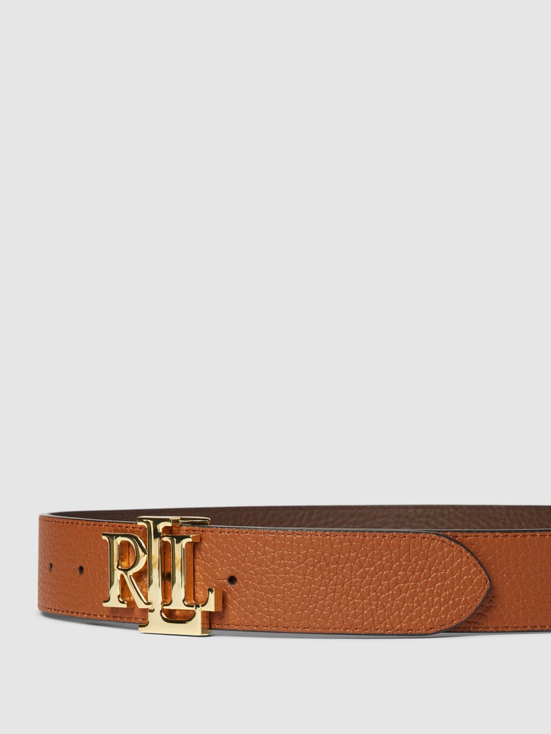 Ledergürtel mit Pinschließe in metallic in cognac