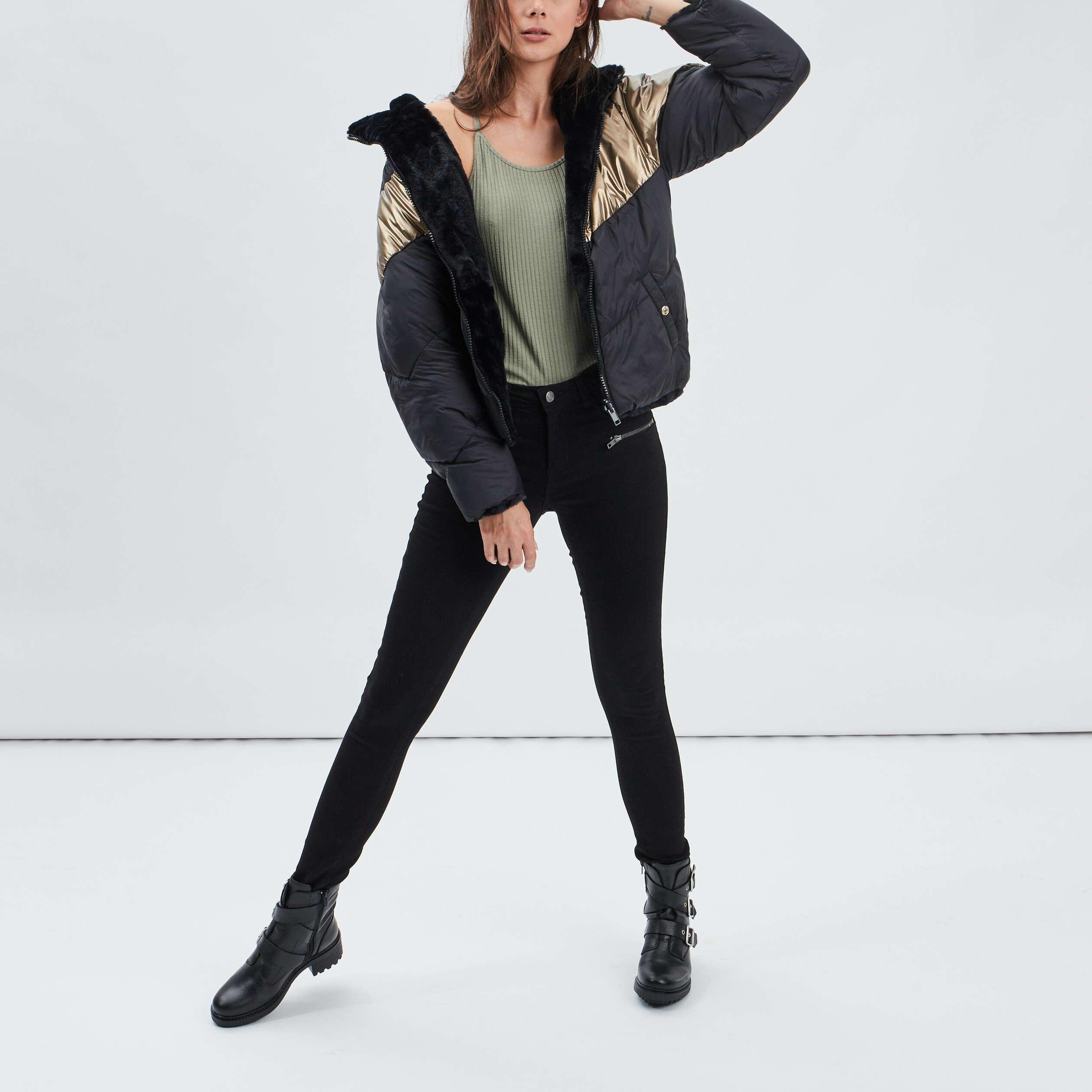 Pantalon skinny détails zippés noir femme | La Halle