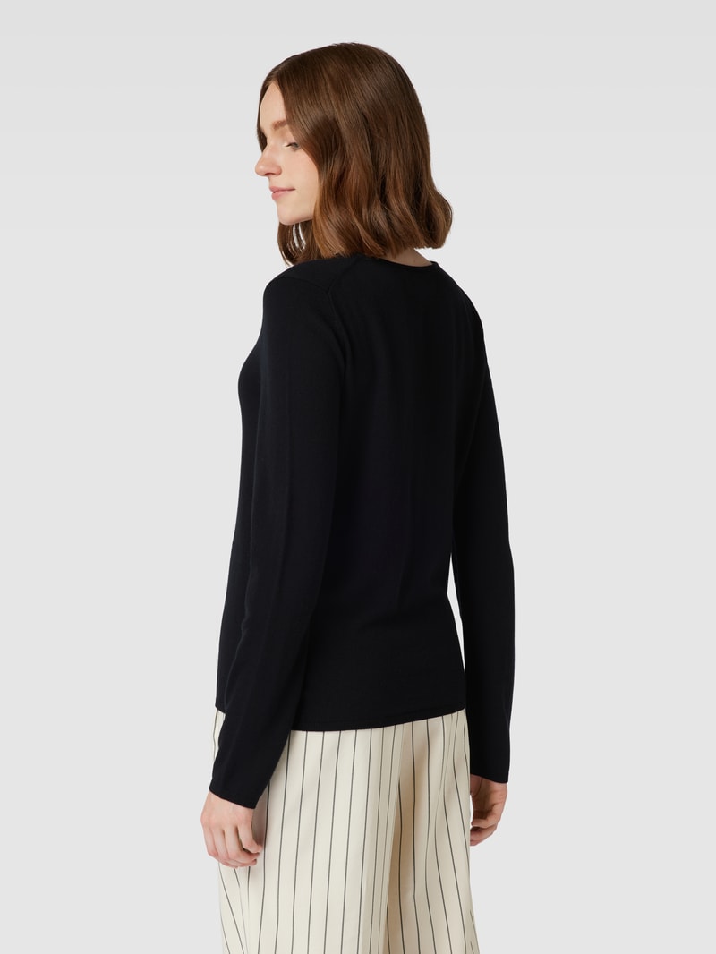 Strickpullover mit geripptem Rundhalsausschnitt in schwarz