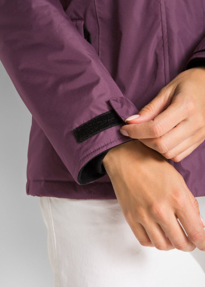 Jacke mit abnehmbarer Kapuze