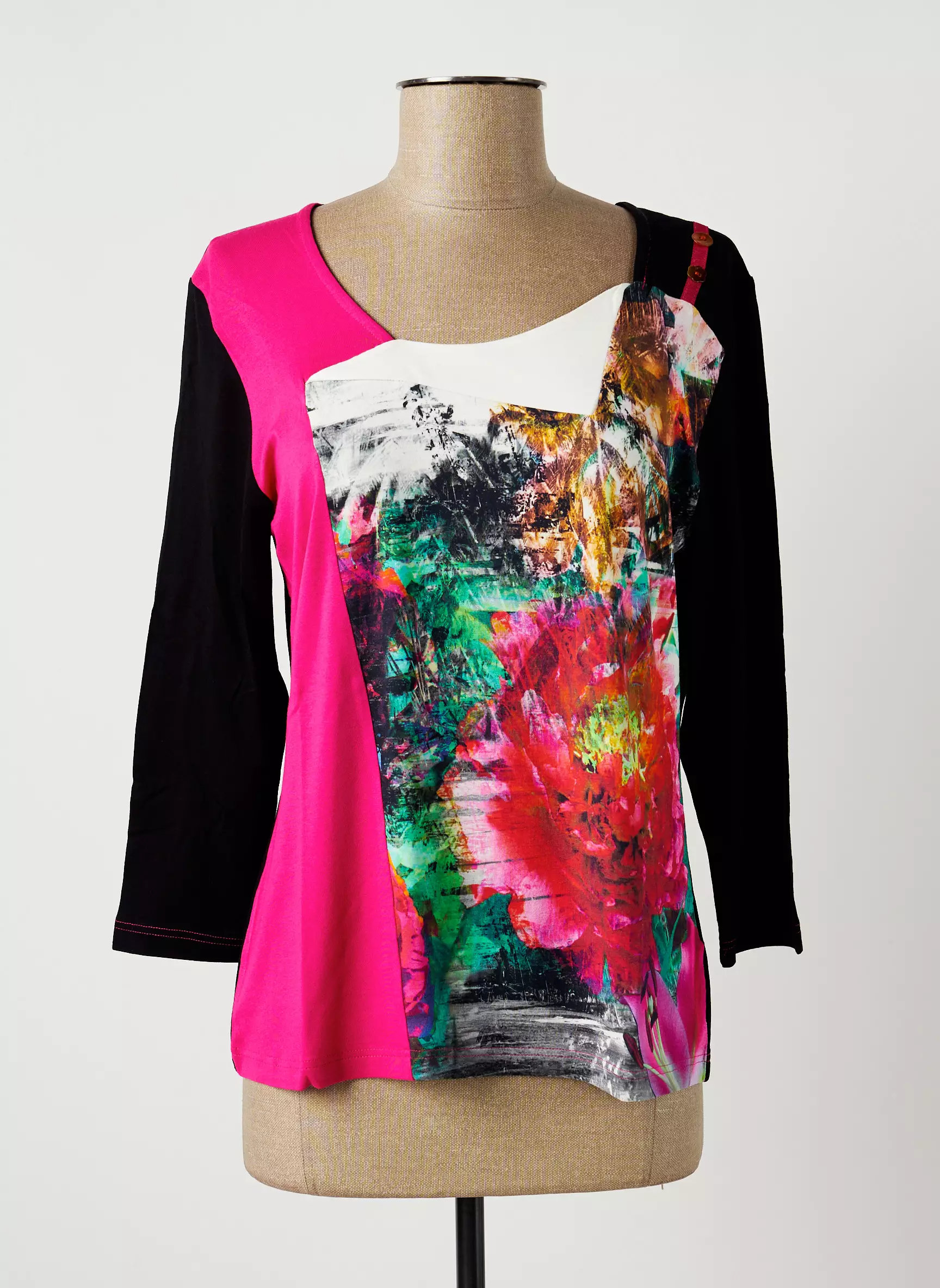 Guy Dubouis Tshirts Femme couleur noir