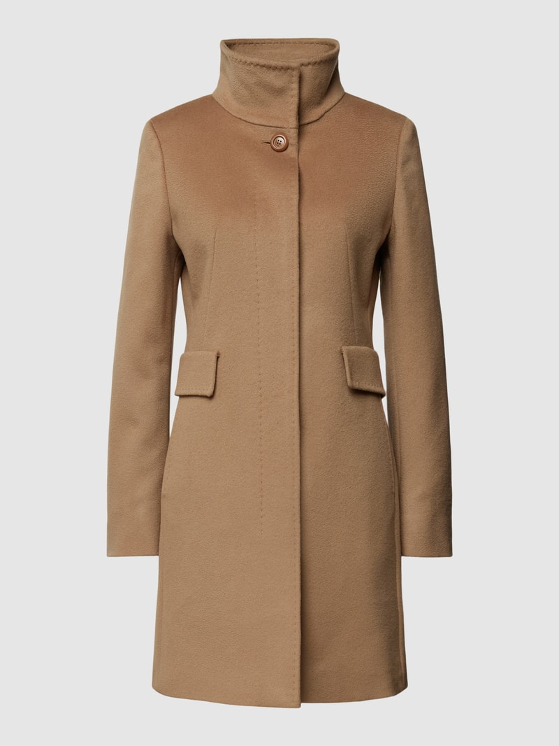 Wollmantel aus Lanawolle mit Stehkragen und Pattentaschen in camel
