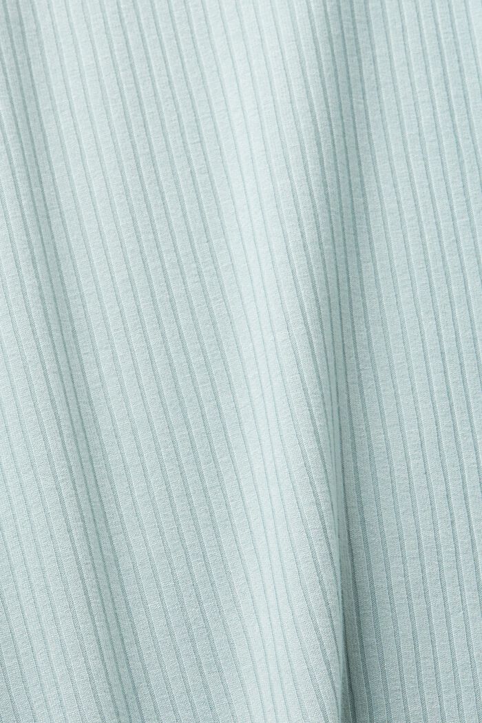 Geripptes Longsleeve mit Spitzendetails
