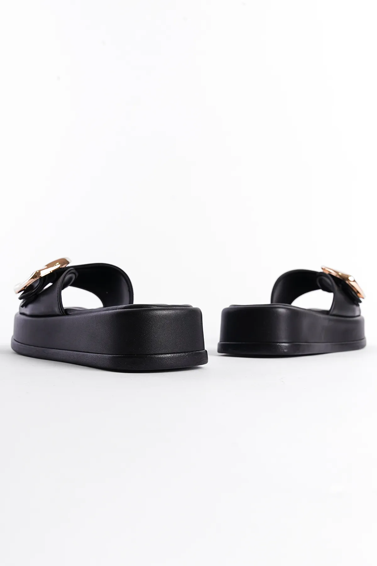Capone Outfitters  Pantolette - Schwarz - Keilabsatz