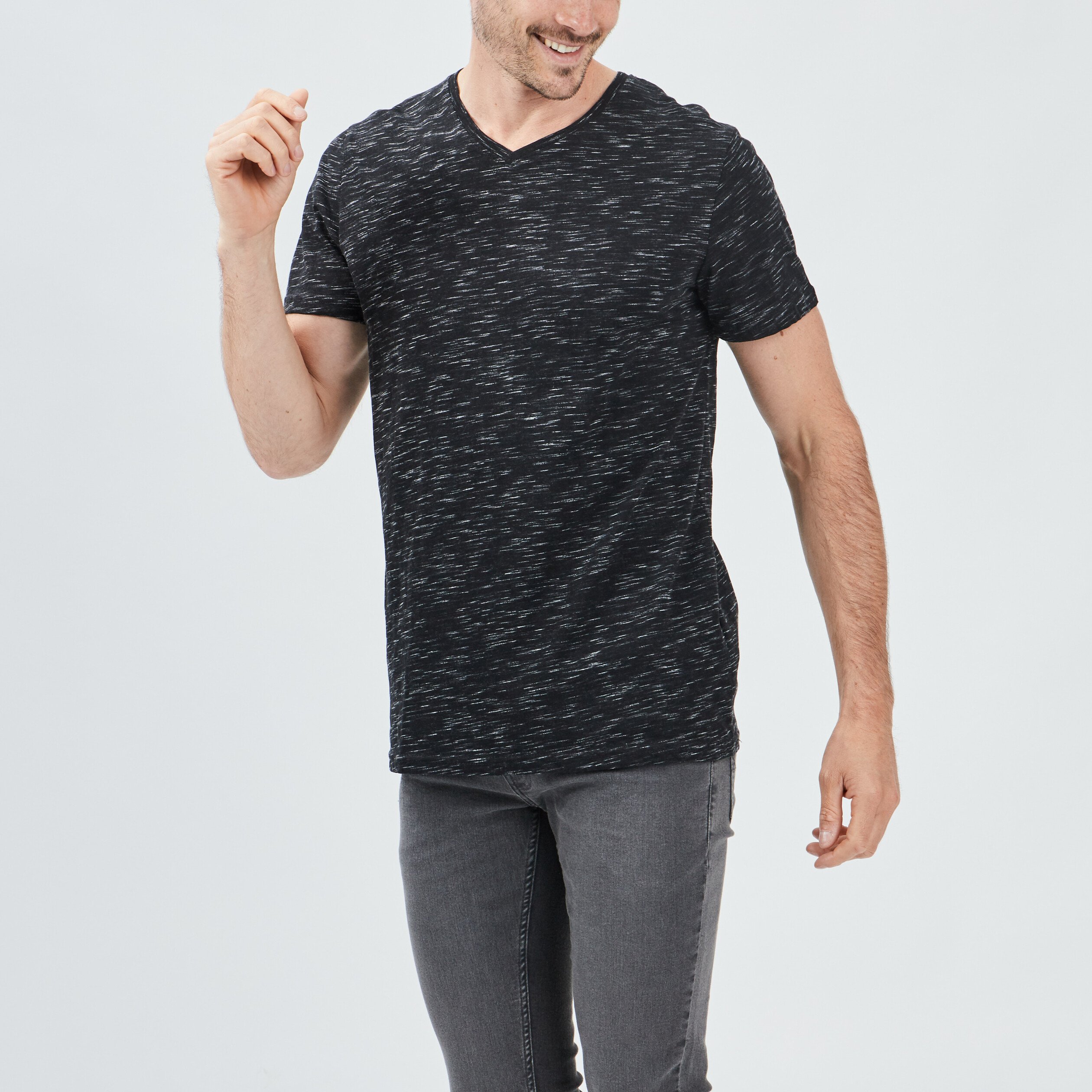 T-shirt col V chiné noir homme | La Halle