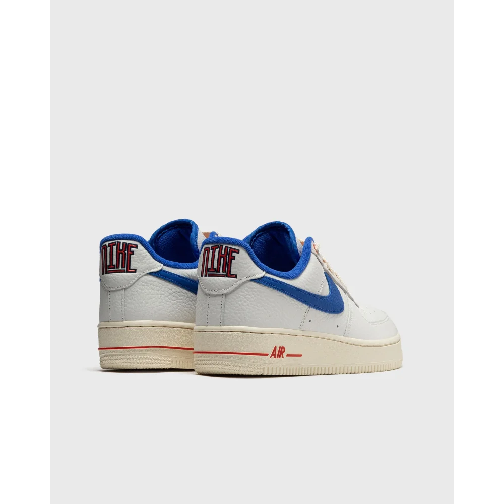 Nike Wmns Air Force 1 07 LX DR0148 100 / weiss