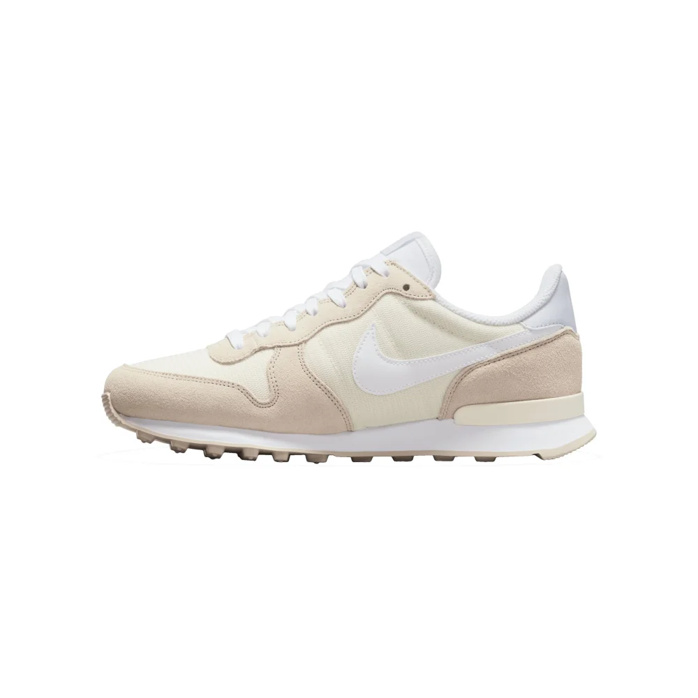 Nike WMNS Internationalist FJ4744-100 / braun