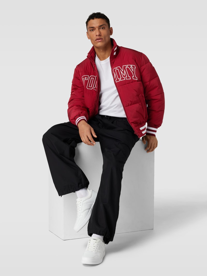 Bomberjacke mit Label-Stitching Modell 'NEW VARSITY' in rot