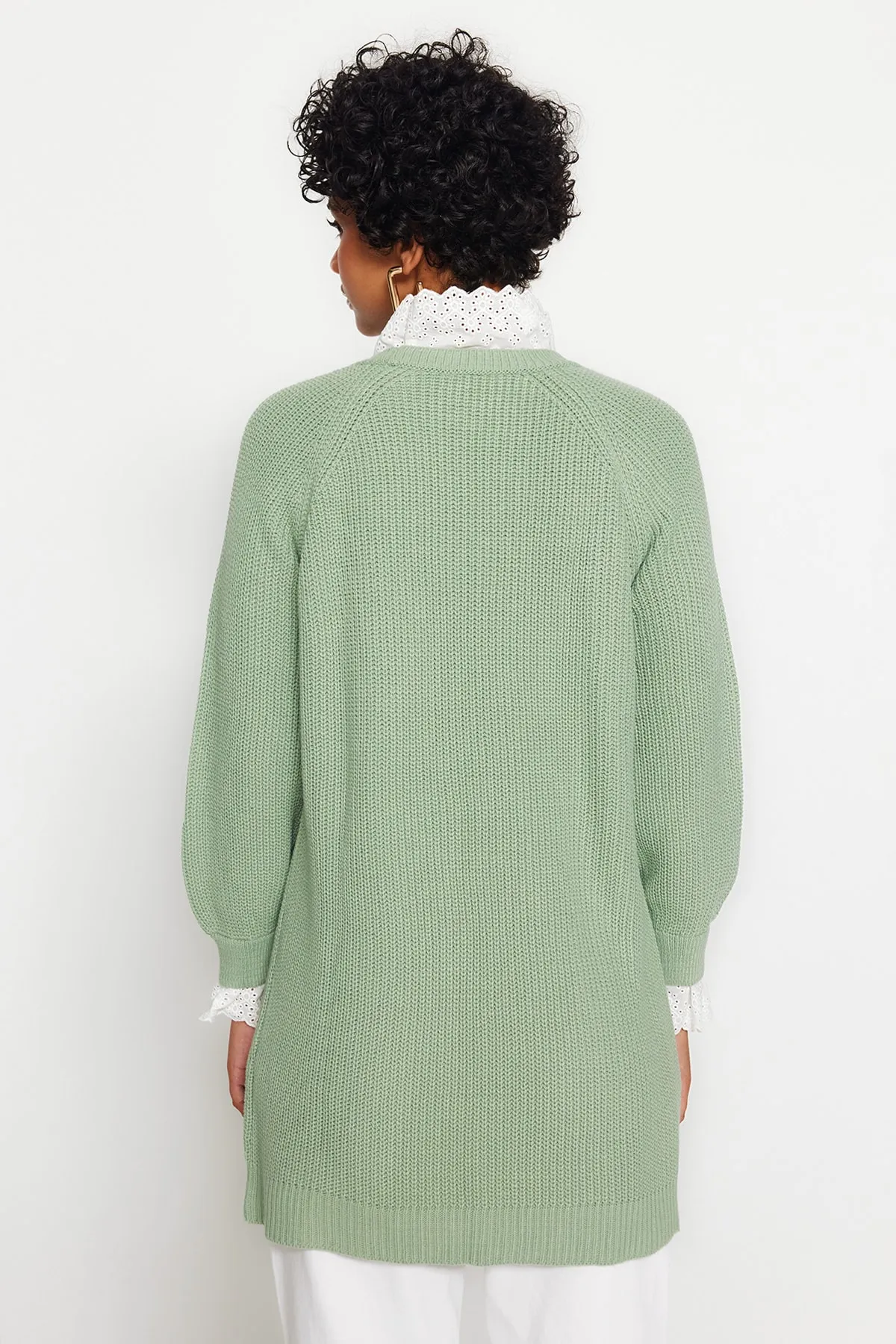 Trendyol Modest  Mintfarbener, detaillierter Selanik-Strickpullover aus Guipure-Spitze TCTAW24AK00126