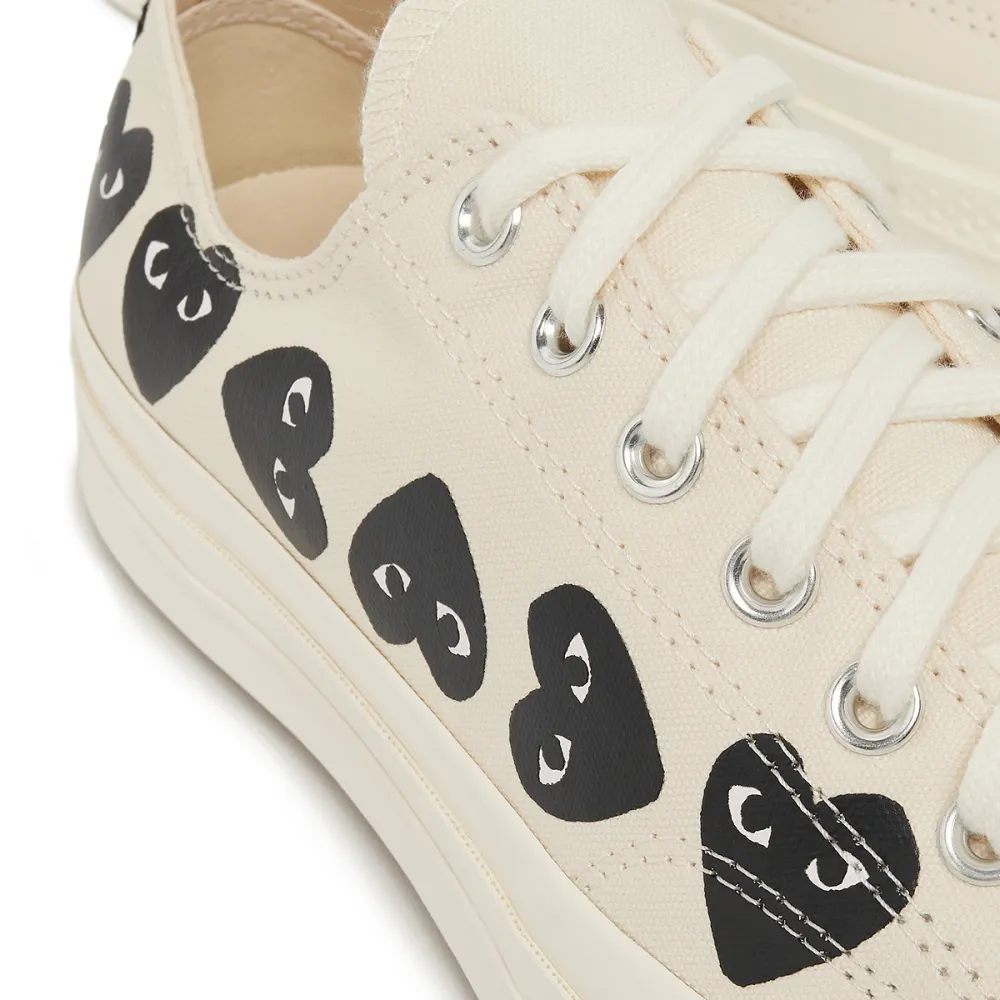 Comme des Garcons Play Multi Heart Chuck Taylor All Star 70 Low P1K126-MLK / weiss