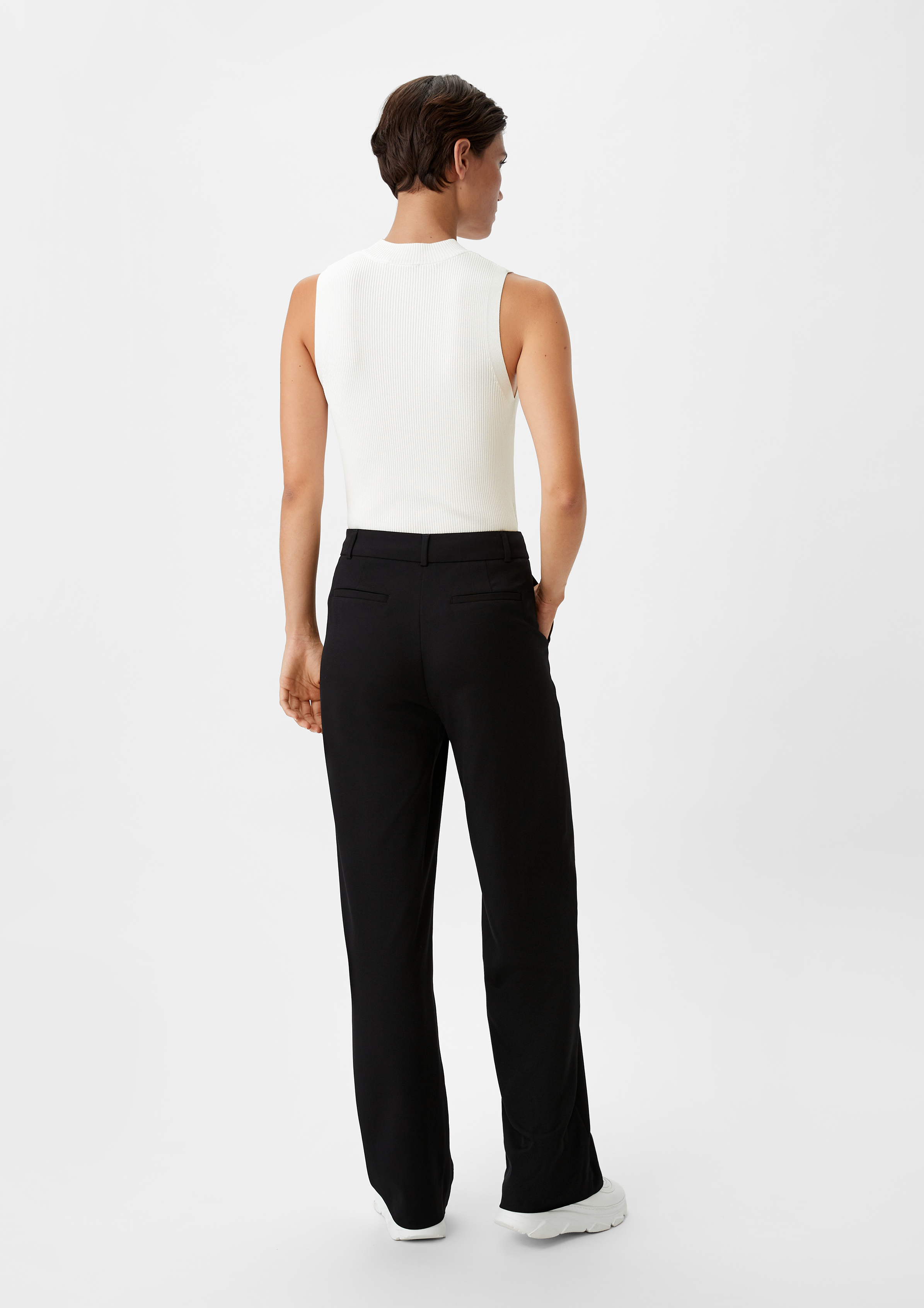Ärmelloses Stricktop mit Rippstruktur - weiß
