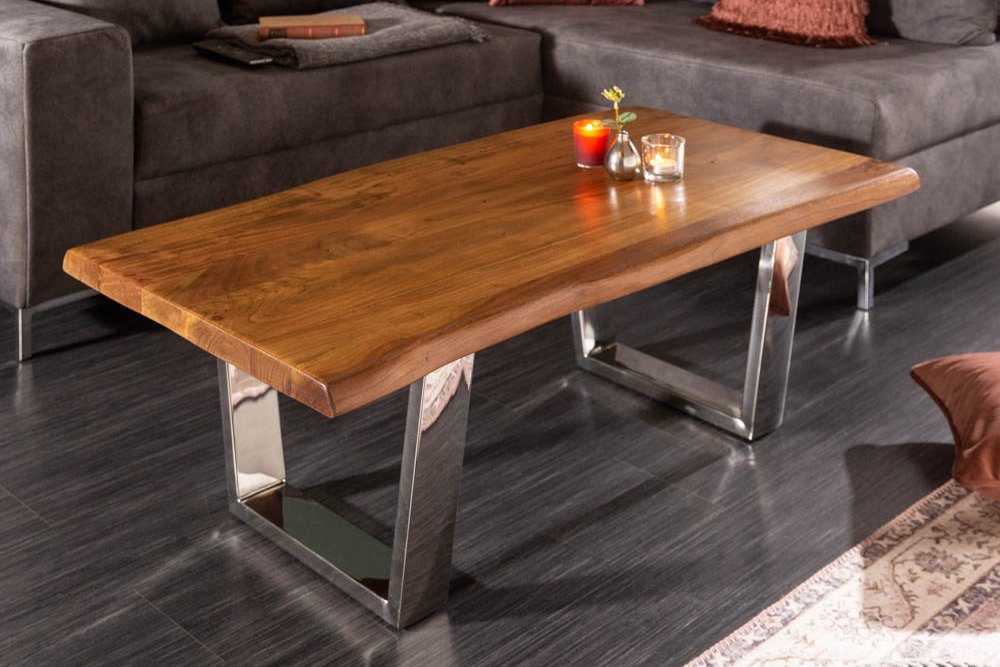 riess-ambiente Couchtisch MAMMUT 110cm honigfarben / silber (Einzelartikel, 1-St), Wohnzimmer · Massivholz · Baumkante · Edelstahl · Industrial