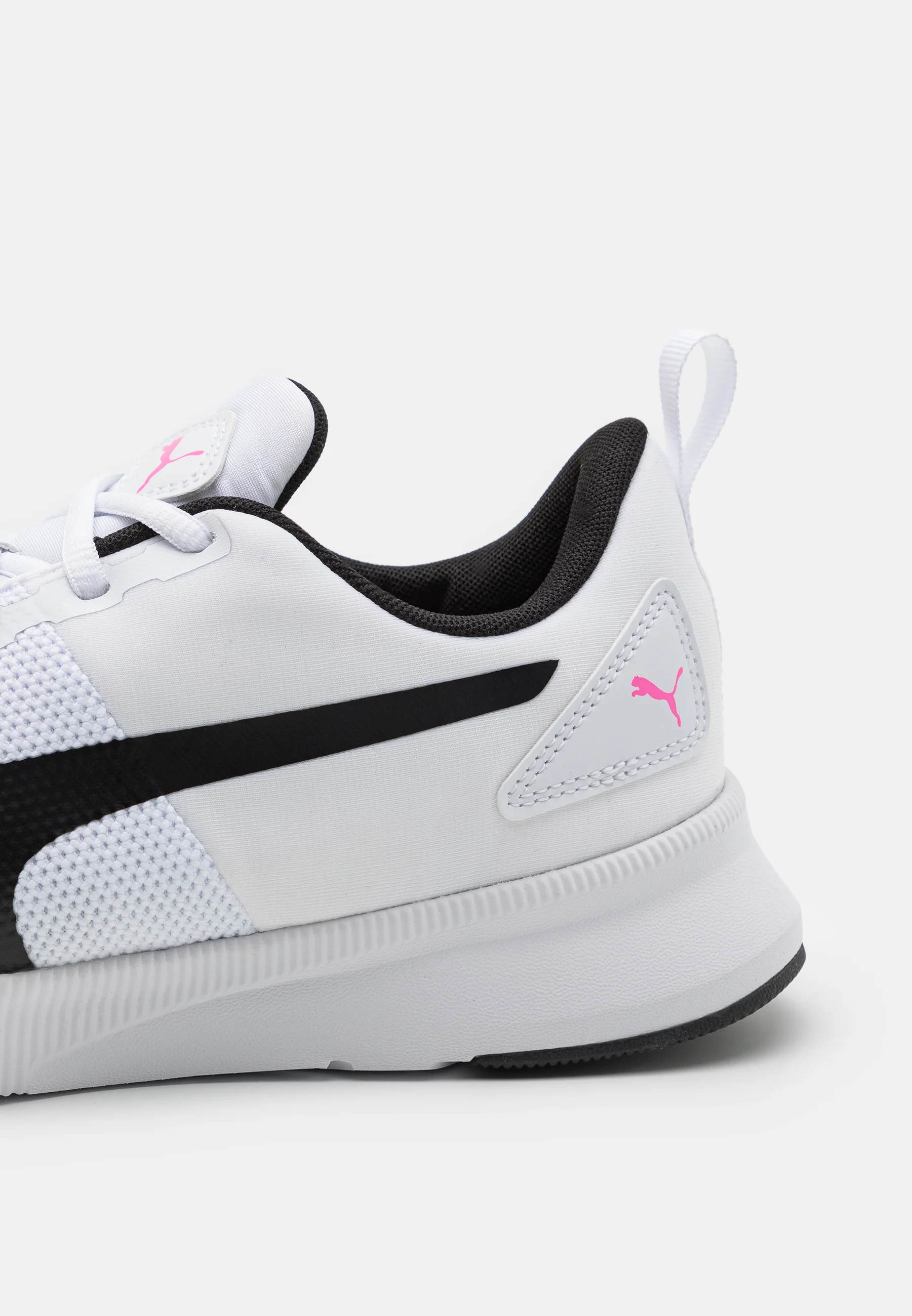 Puma FLYER RUNNER - Zapatillas de running neutras