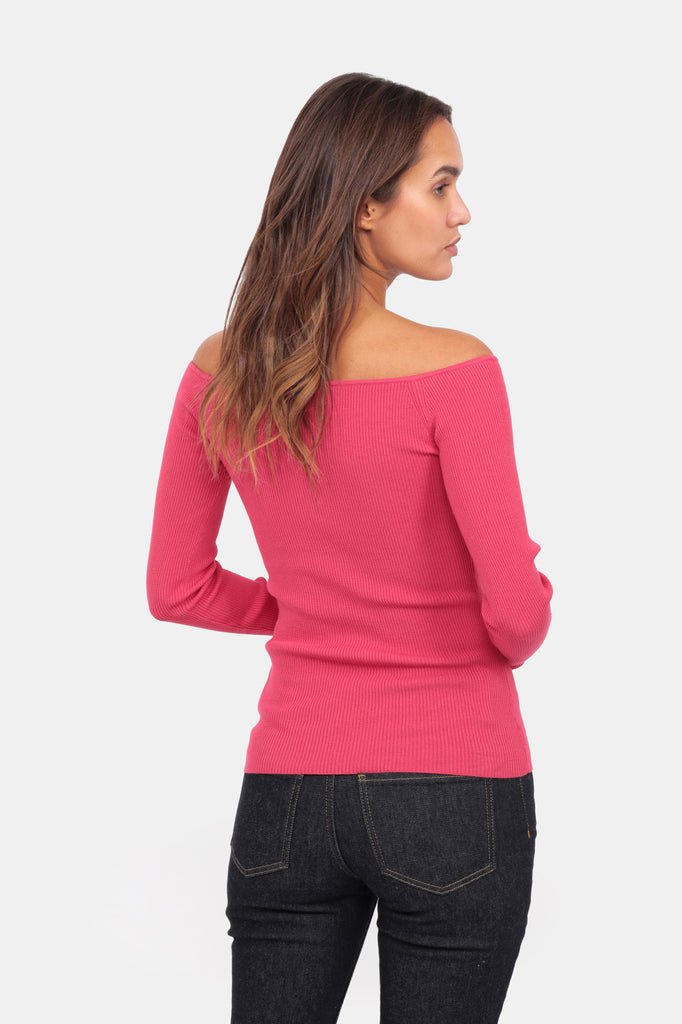 Top Off Shoulder Lola