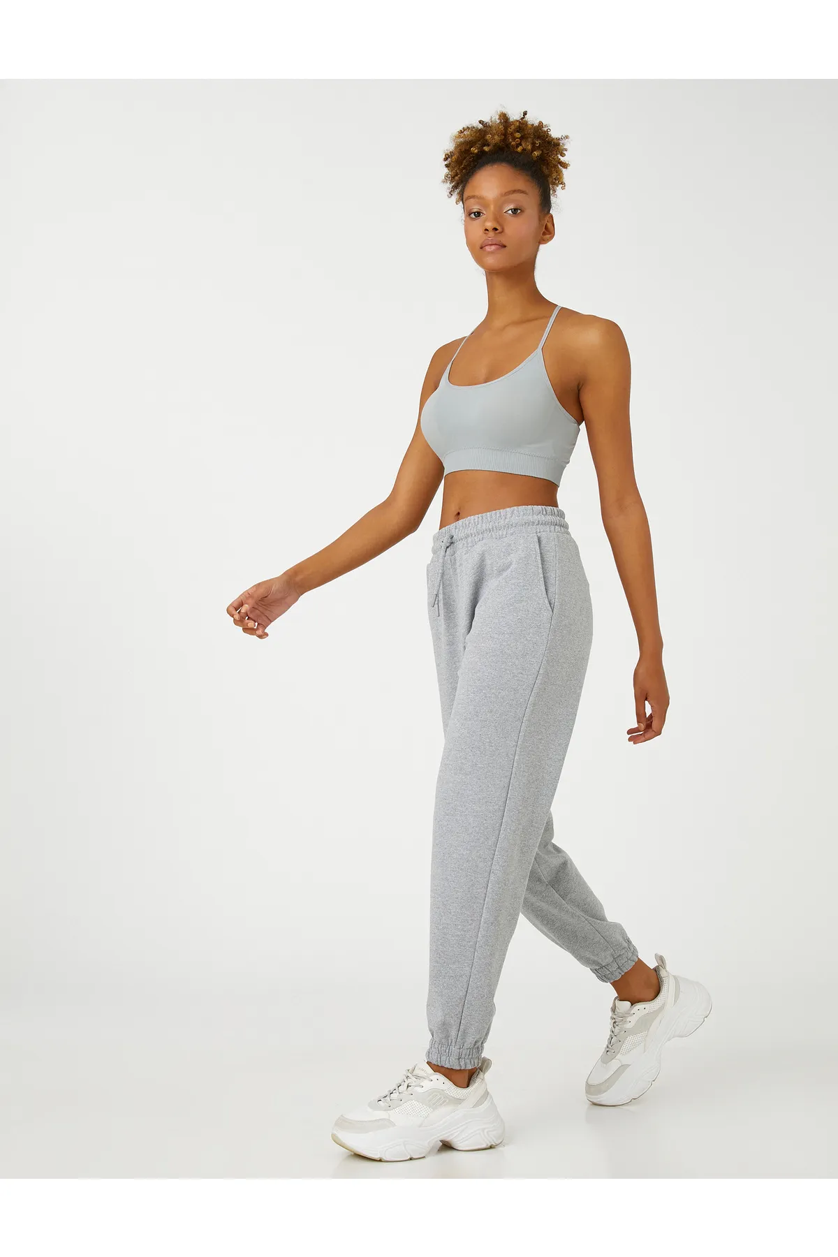 Koton  Dicke Basic-Jogger-Jogginghose mit Tasche und Bindebund