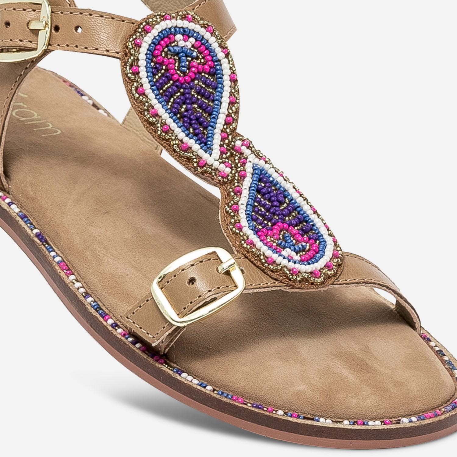 Sandale camel en cuir à plastron perlé