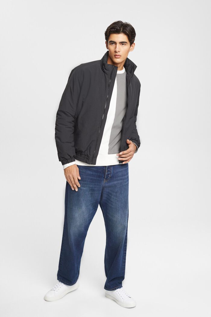 Puffer Jacket mit Stehkragen