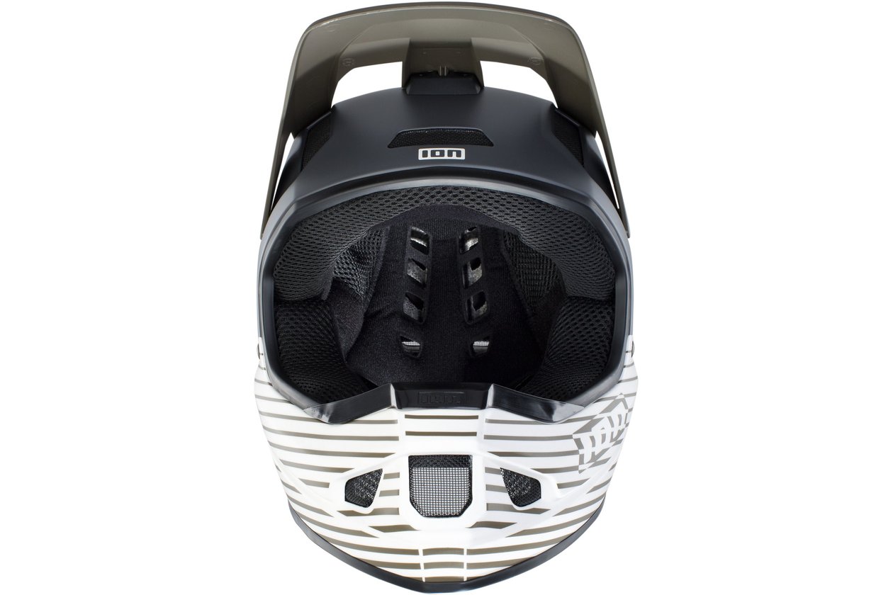 ION Scrub Amp