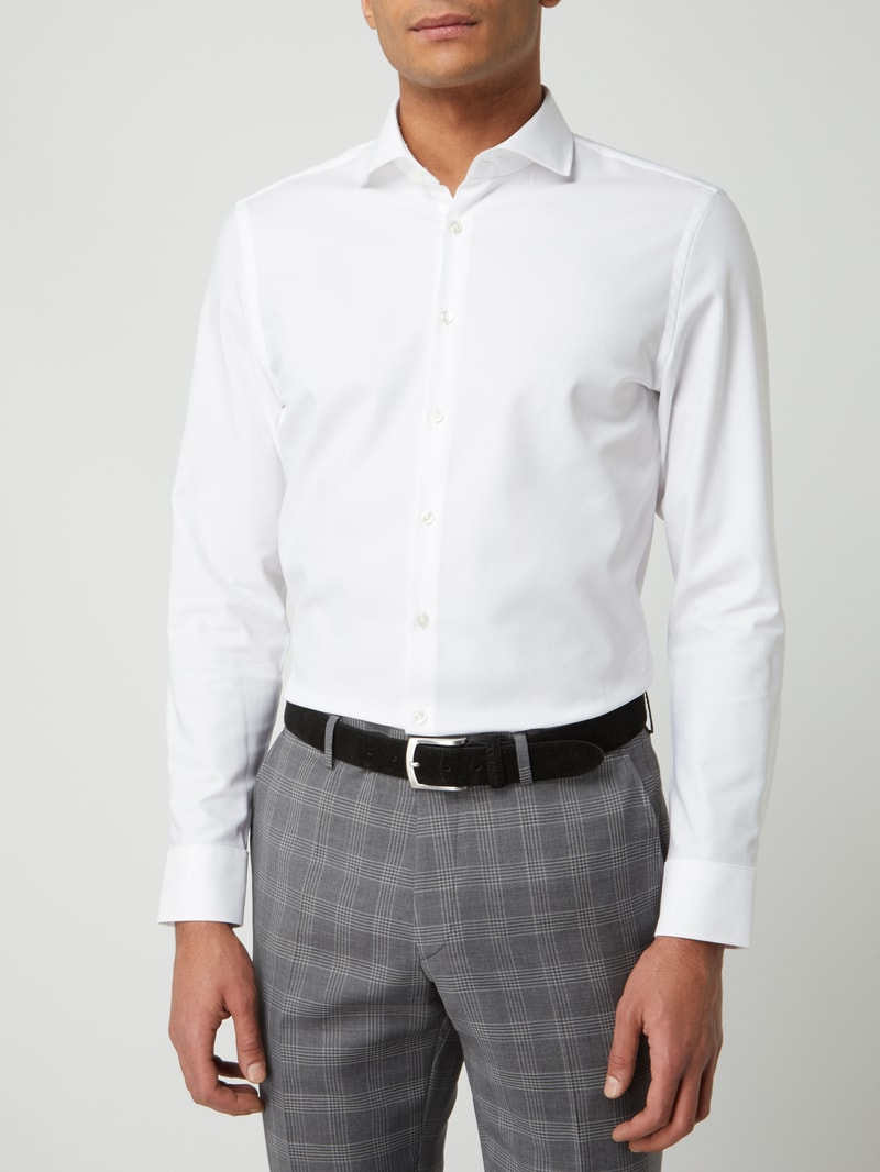 Slim Fit Business-Hemd mit Haifischkragen in weiß
