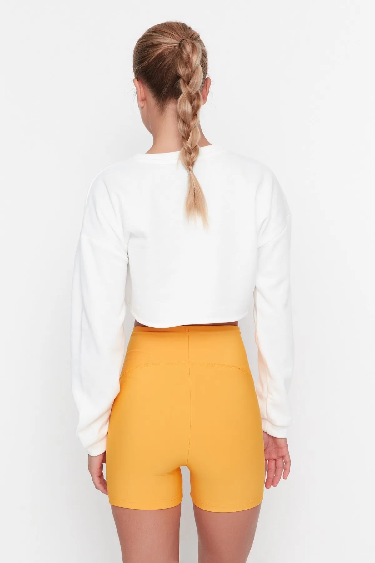 Trendyol Collection  Apricot Restorer Strick-Sportshorts/kurze Leggings TWOSS21SR0545